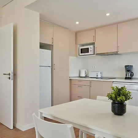 アパート Legacy & Al - No Groups