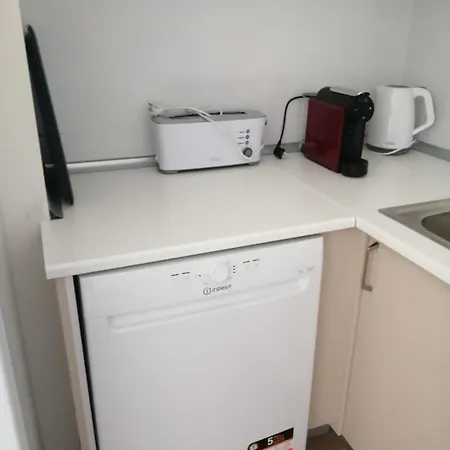 Legacy & Al - No Groups アパート