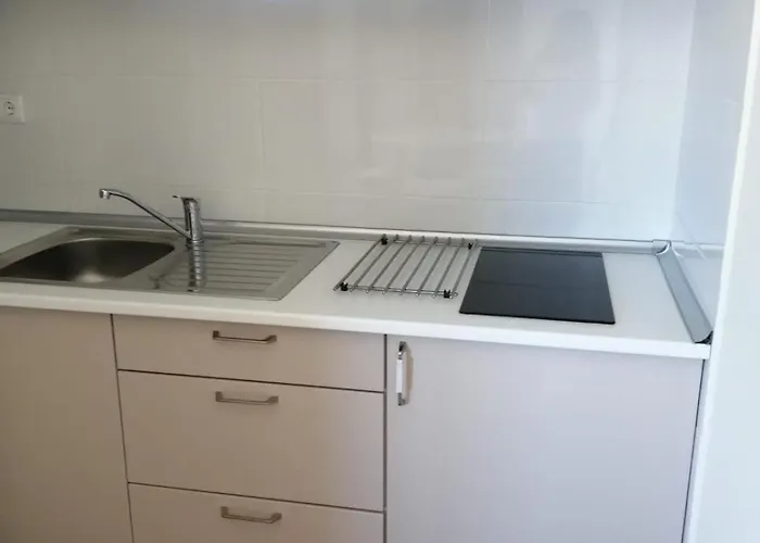 Legacy & Al - No Groups Daire Albufeira