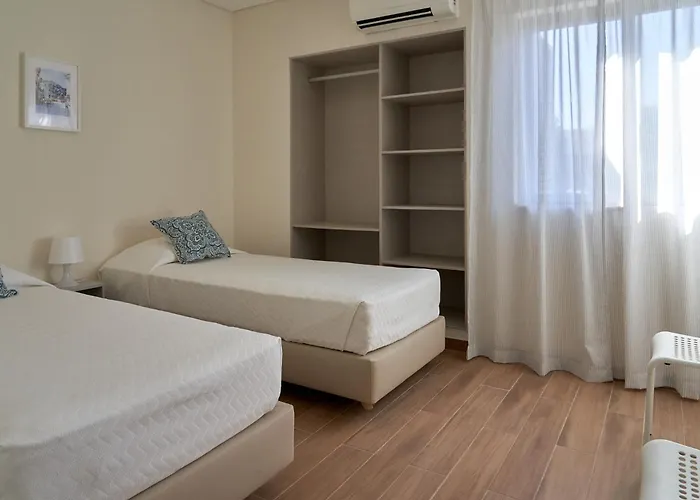 Legacy & Al - No Groups Apartamento *